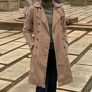 Banana Republic Beige Trench coat